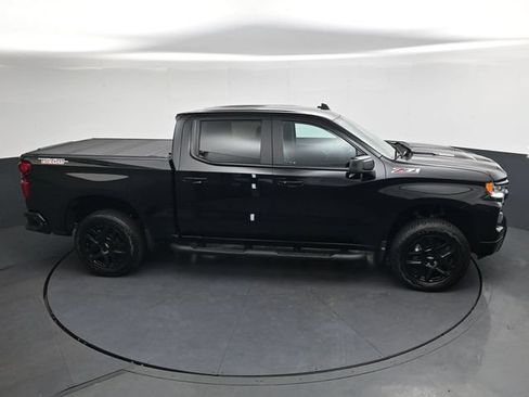 Used 2025 Chevrolet Silverado 1500 LT Trail Boss w/ Convenience Package II AWD/4WD image 26