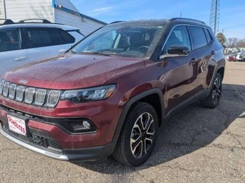 Used 2022 Jeep Compass Limited image 1