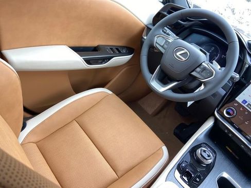 New 2026 Lexus RZ 450e AWD image 13