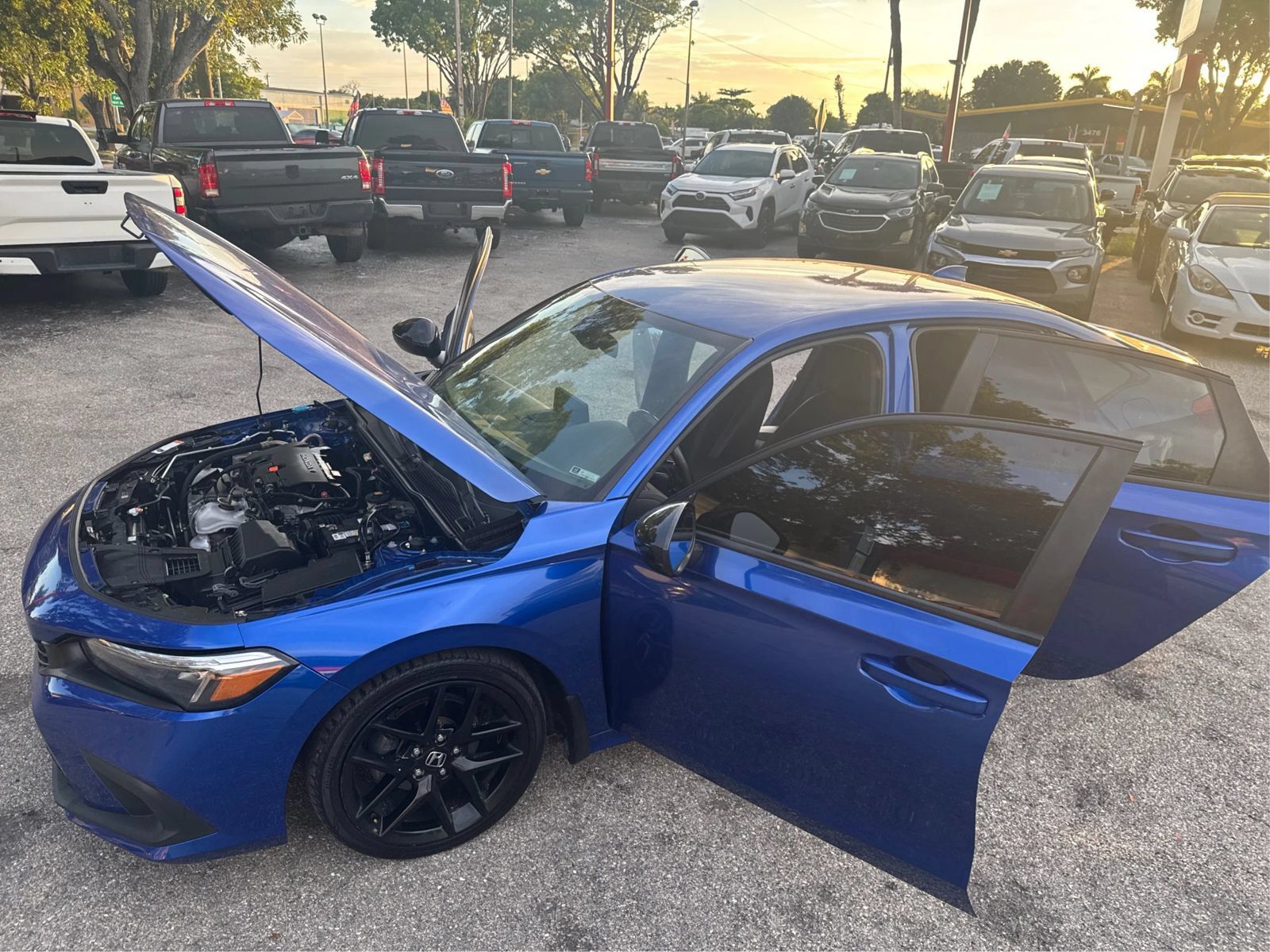 Used 2023 Honda Civic Sport image 12