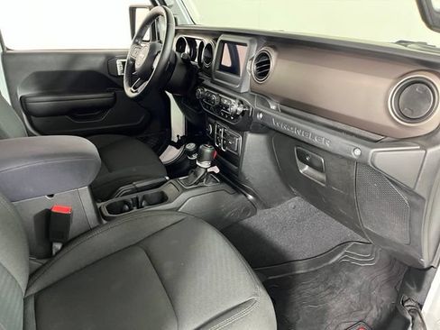 Used 2020 Jeep Wrangler Unlimited Sport S AWD/4WD image 42