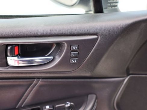 Used 2019 Subaru Outback 2.5i Limited w/ Protection Package #1 AWD/4WD image 16