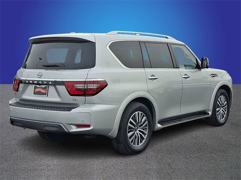 Used 2024 Nissan Armada SL w/ Captain's Chairs Package image 4