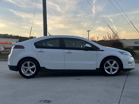 Used 2012 Chevrolet Volt Premium w/ Premium Trim Package image 11