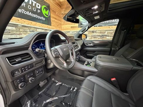 Used 2024 Chevrolet Tahoe RST w/ Luxury Package AWD/4WD image 10