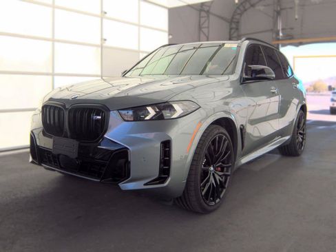 Used 2026 BMW X5 M60i AWD/4WD image 3