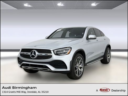 Used 2020 Mercedes-Benz GLC 300 4MATIC Coupe image 1
