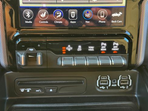 Used 2019 RAM 1500 Limited w/ Advanced Safety Group RWD image 30