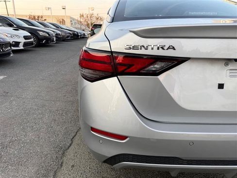 Used 2020 Nissan Sentra SV image 22