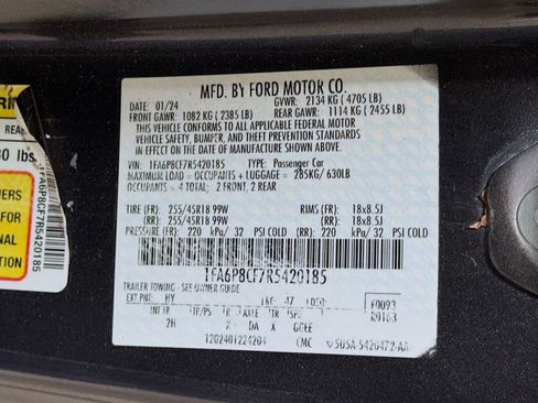 Used 2024 Ford Mustang GT RWD image 31