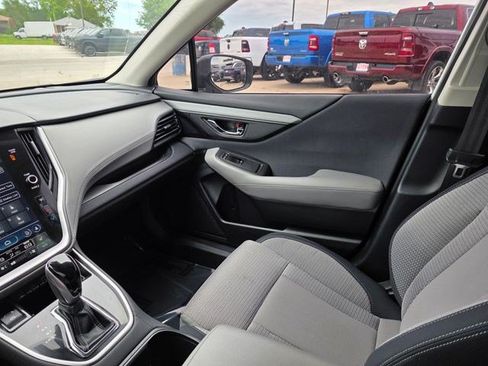 Used 2023 Subaru Outback Premium AWD/4WD image 33