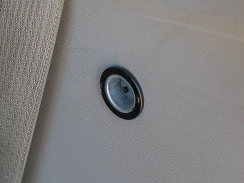 Used 2022 Chrysler Pacifica Touring-L FWD image 32