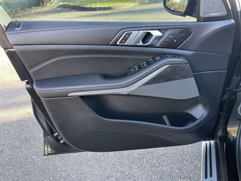 Used 2025 BMW X5 xDrive40i image 23