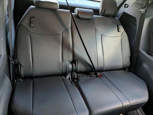 Used 2022 Toyota Sienna XSE FWD image 19