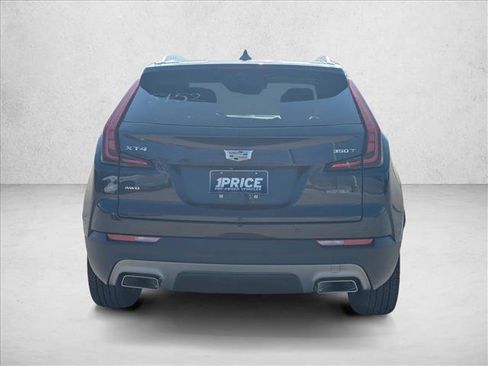 Used 2022 Cadillac XT4 Premium Luxury w/ Enhanced Visibility Package image 5