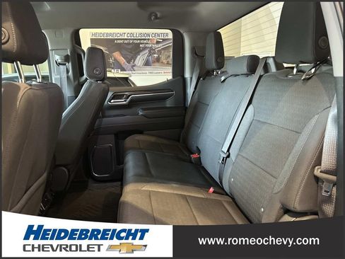 Used 2024 Chevrolet Silverado 1500 LT Trail Boss w/ Protection Package AWD/4WD image 12