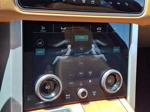 Used 2021 Land Rover Range Rover Autobiography AWD/4WD image 14