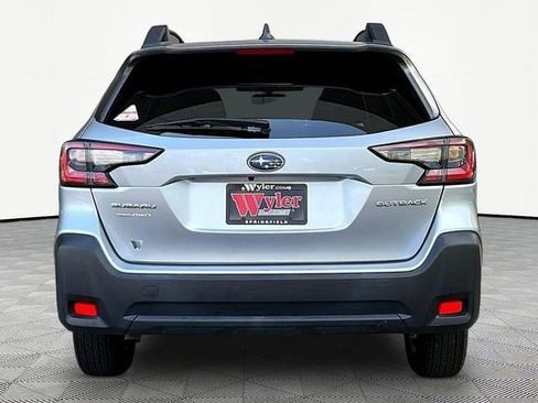 Used 2024 Subaru Outback Premium AWD/4WD image 12