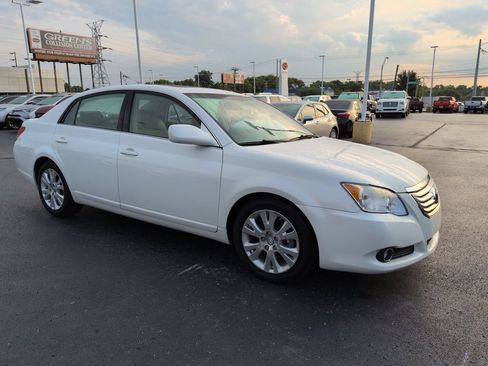 Used 2008 Toyota Avalon XLS FWD image 8