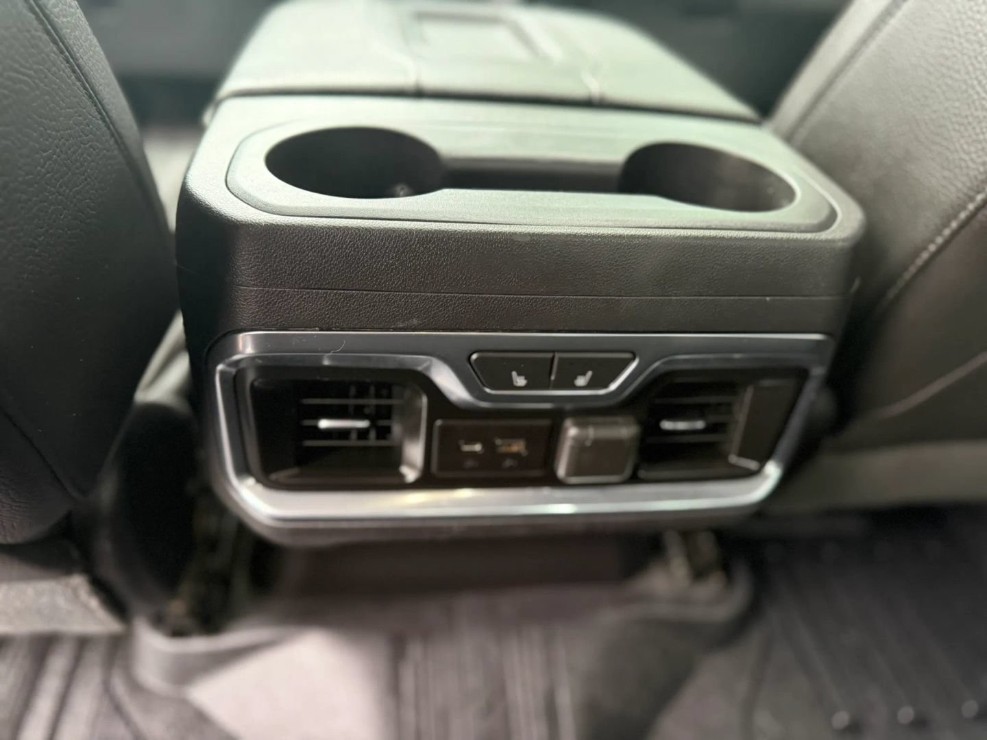 Used 2019 GMC Sierra 1500 Denali w/ Driver Alert Package II AWD/4WD image 34