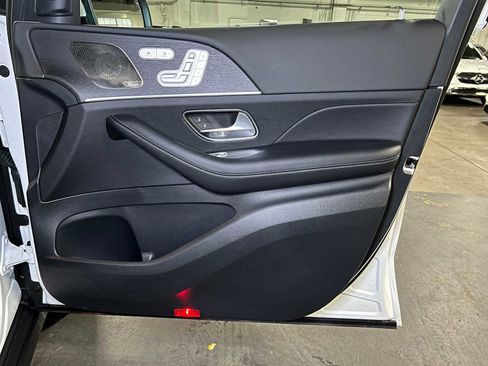 Used 2025 Mercedes-Benz GLE 350 4MATIC image 10