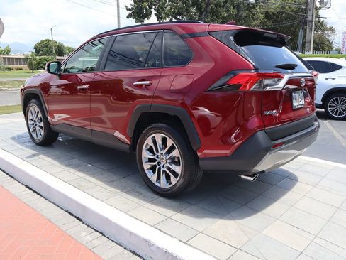 Used 2024 Toyota RAV4 Limited FWD image 7