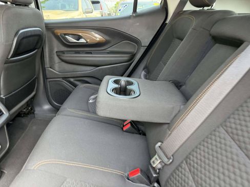 Used 2020 GMC Terrain SLE w/ Driver Convenience Package AWD/4WD image 14