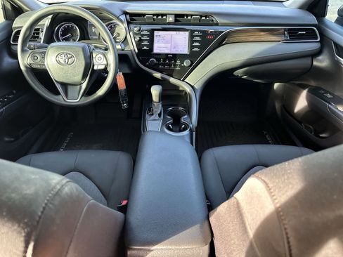 Used 2020 Toyota Camry LE FWD image 20