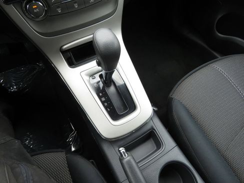 Used 2014 Nissan Sentra S FWD image 22