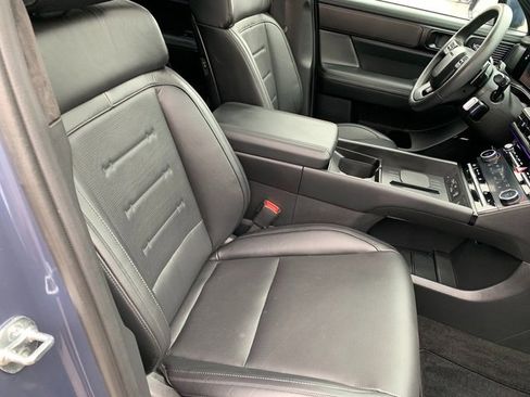 Certified 2025 Hyundai Santa Fe Calligraphy image 10