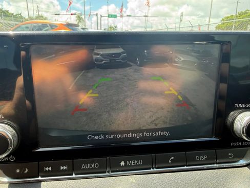 Used 2021 Nissan Sentra S FWD image 17