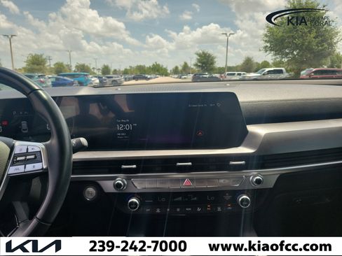 Used 2024 Kia Telluride LX FWD image 19