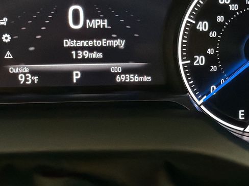 Used 2021 Toyota Venza XLE w/ Softex Package AWD/4WD image 21