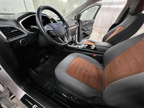 Used 2018 Ford Edge SEL image 15