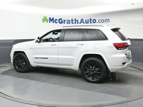Used 2019 Jeep Grand Cherokee Altitude AWD/4WD image 21