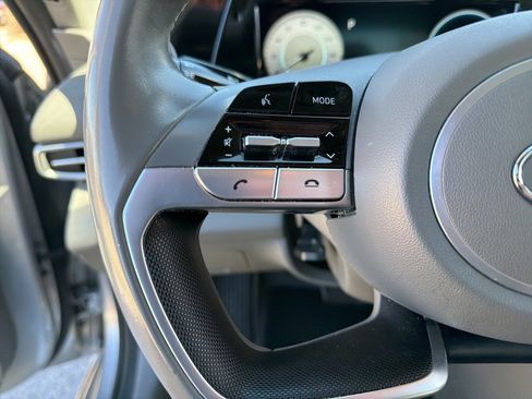 Used 2021 Hyundai Elantra SEL w/ Convenience Package image 18