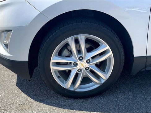 Used 2019 Chevrolet Equinox Premier FWD image 9
