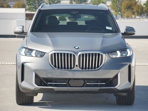Used 2026 BMW X5 xDrive40i AWD/4WD image 2
