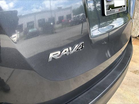 Used 2013 Toyota RAV4 LE FWD image 29