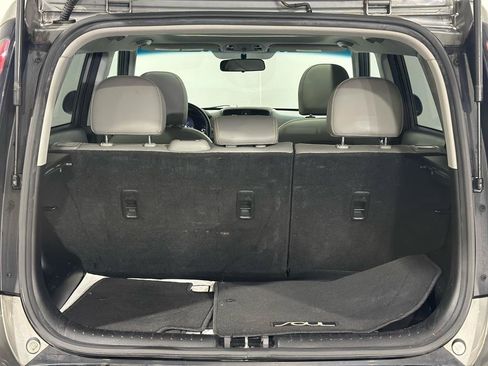 Used 2016 Kia Soul + w/ Primo Package FWD image 39