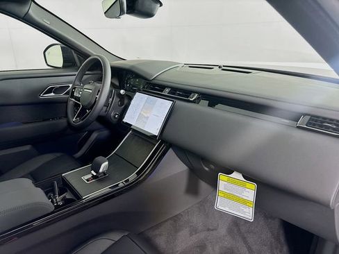 New 2026 Land Rover Range Rover Velar Dynamic SE image 27
