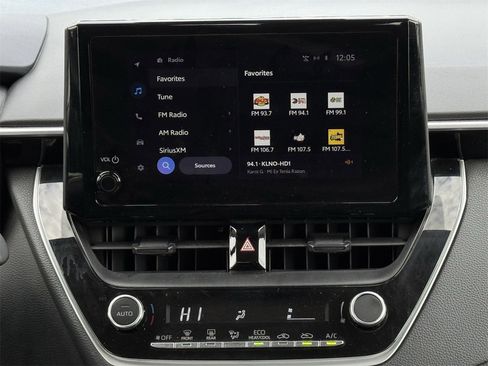 Used 2024 Toyota Corolla LE image 17