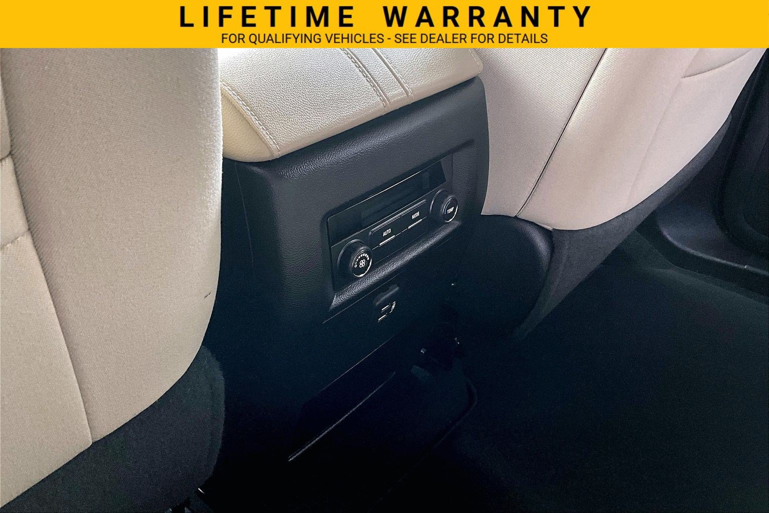 Certified 2022 Chevrolet Traverse LS FWD image 31
