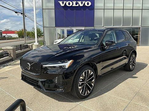 New 2026 Volvo XC60 B5 Ultra w/ Climate Package AWD/4WD image 3