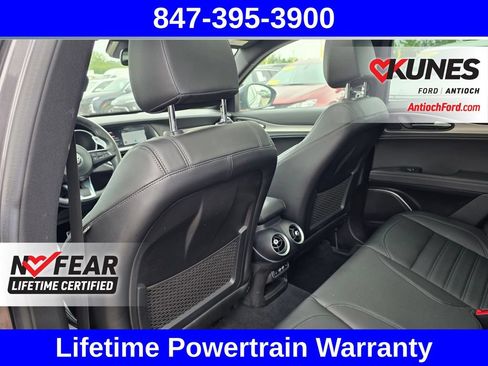 Used 2023 Alfa Romeo Stelvio Veloce AWD/4WD image 27