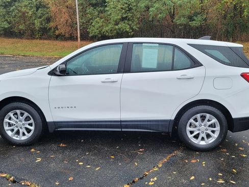 Used 2021 Chevrolet Equinox LS image 7