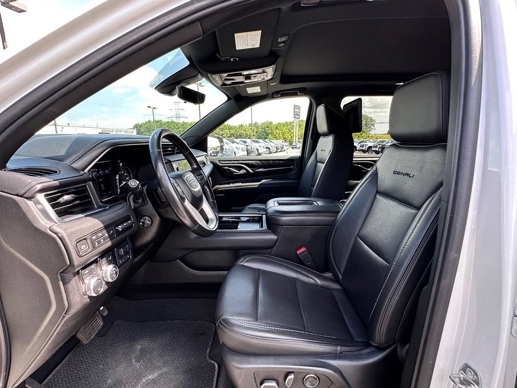 Certified 2021 GMC Yukon XL Denali w/ Denali Ultimate Package AWD/4WD image 20