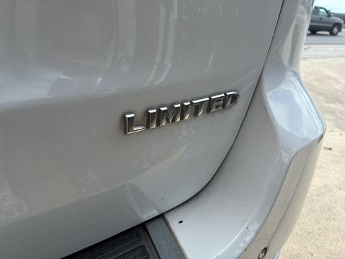 Used 2014 Jeep Grand Cherokee Limited w/ Luxury Group II AWD/4WD image 19