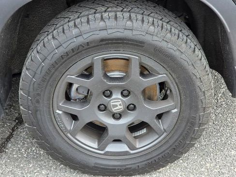 Certified 2025 Honda Pilot TrailSport image 15