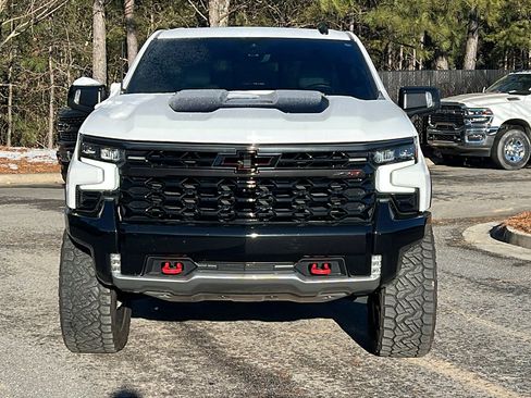 Used 2022 Chevrolet Silverado 1500 ZR2 w/ Technology Package image 3
